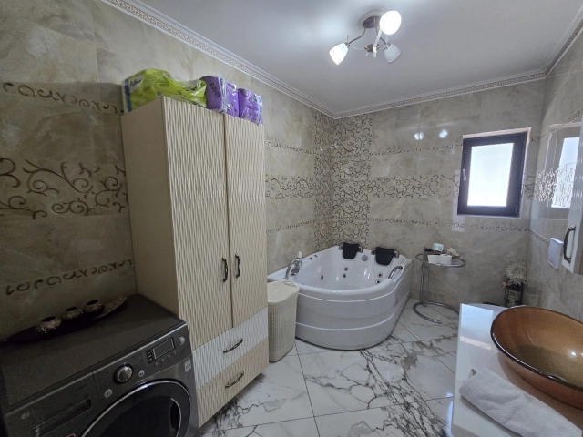 Casa 5 camere - Visani