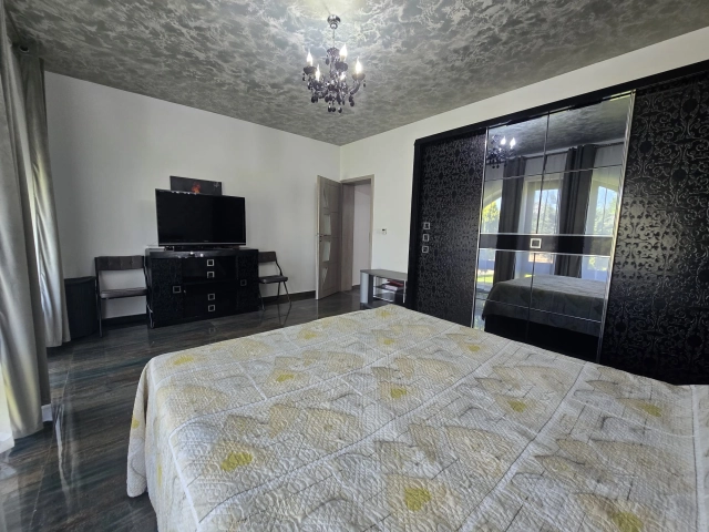 Casa 5 camere - Visani